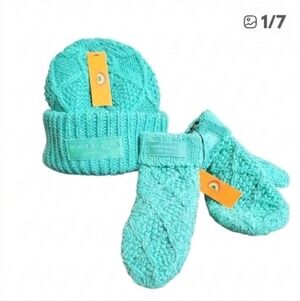 Kurt Geiger Green Cable Knit Hat and Gloves Set NWT